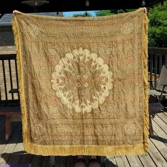 Vintage  Wall hanging / piano shawl - Picture 1 of 9